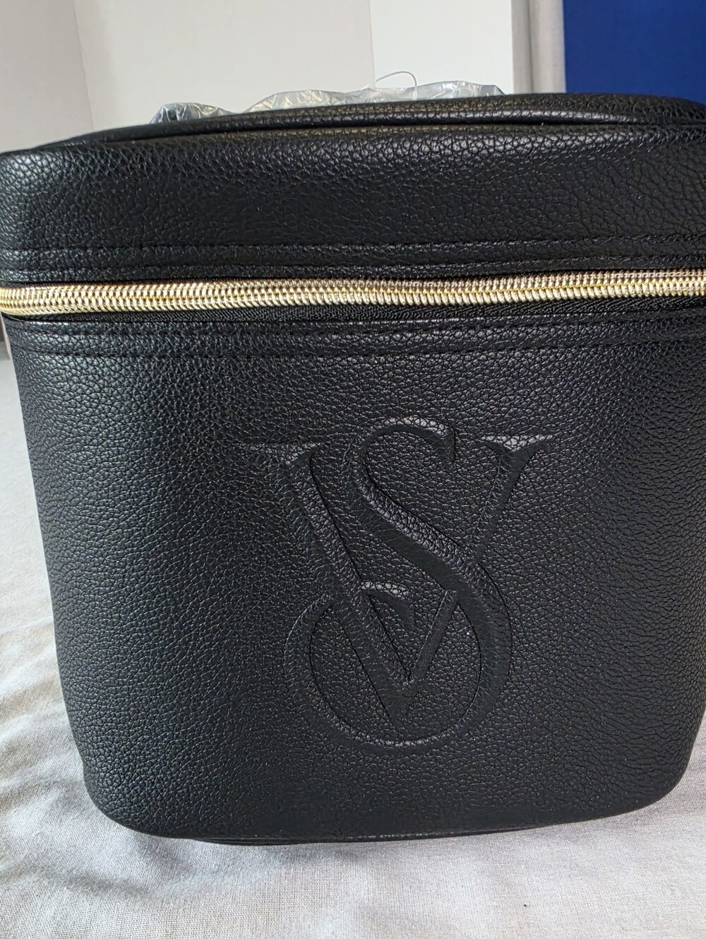 Victoria's Secret NWT Top Handle Black Cosmetics Case Pink Stripe Lining Logo